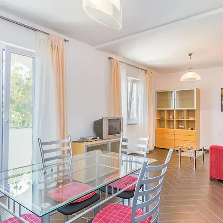 Apartment Cuki-a2- 